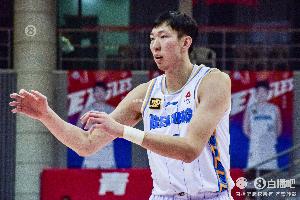 两倍还多！北京半场抢下25个篮板&amp;广厦仅有12个