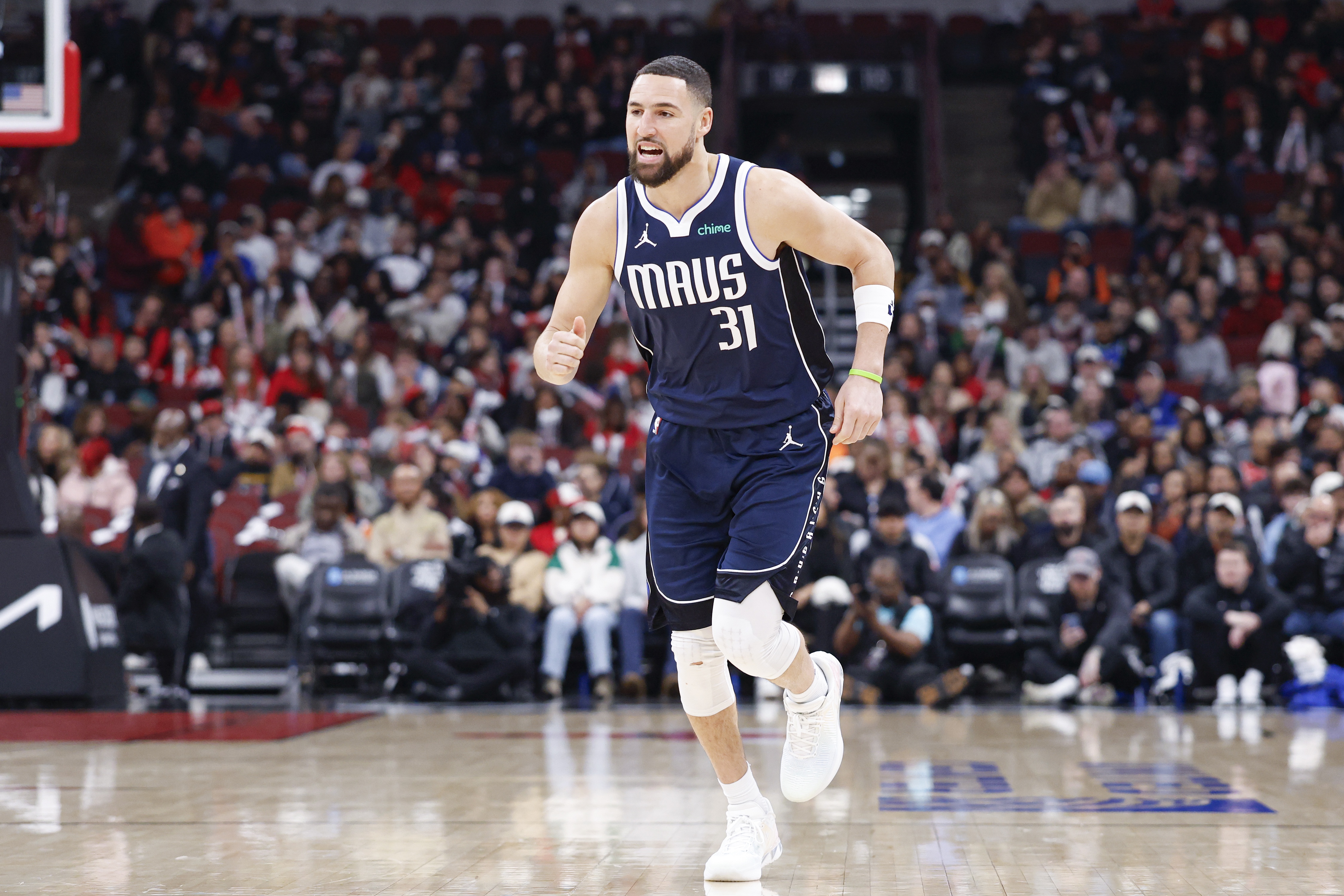 开云体育官网-佛光微现！克莱近5战场均17分&amp;4.4记三分 三分命中率47.8%