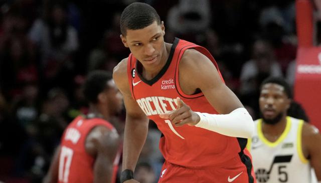 开云体育平台入口-用防守稳住阵脚 史密斯期待在进攻端打开局面